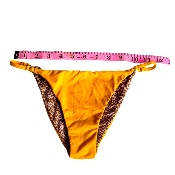 Acacia Tangelo Bolong Bikini top in color Acacia Neema bottom in Color Tangelo - Picture 12 of 15